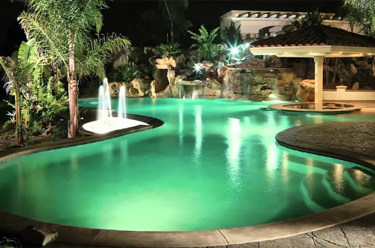 بهره وری با چراغ های استخری هفت رنگ